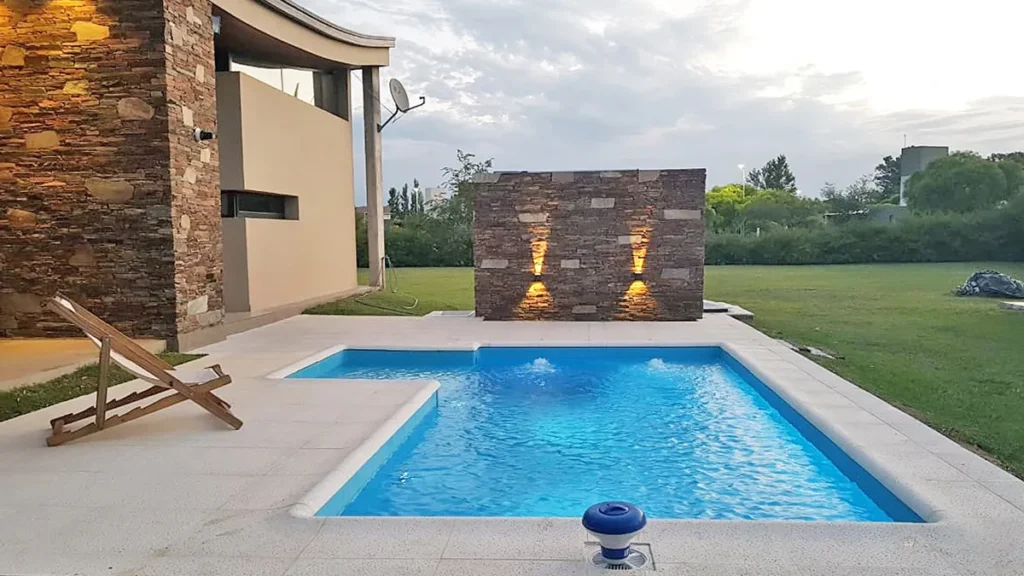 Mitos y verdades sobre climatizar tu pileta: lo que necesitás saber con Klor